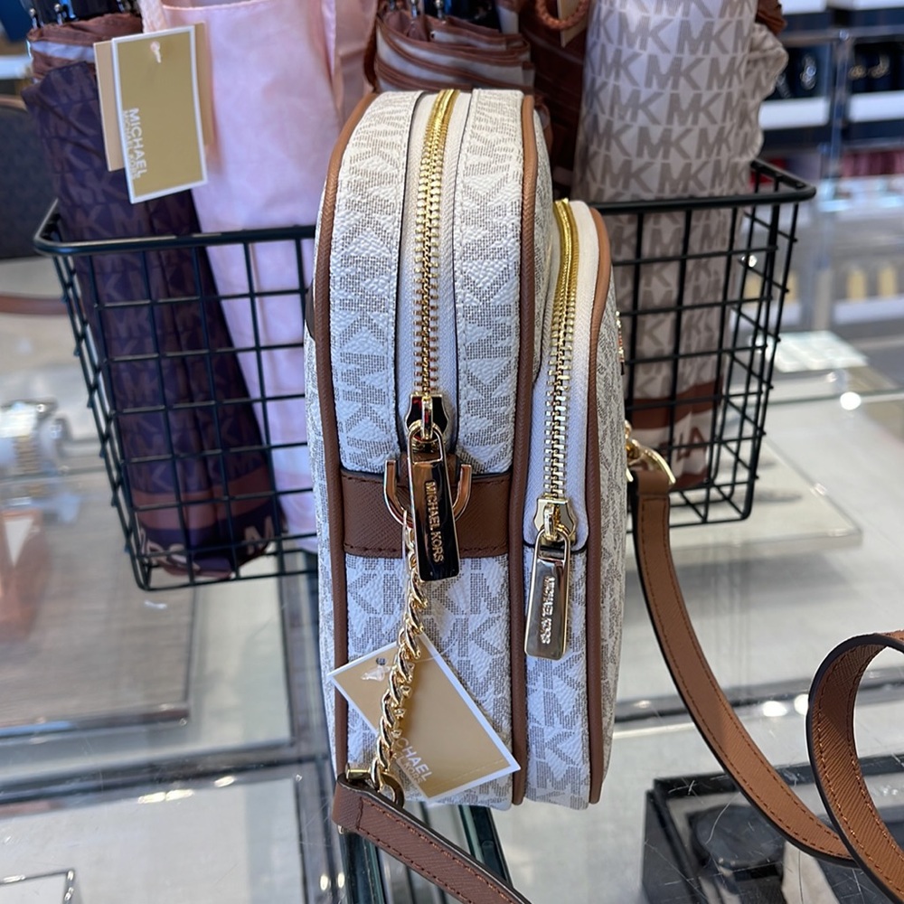 MICHAEL KORS  Jet Set Travel Medium Logo Crossbody Flight Bag # 35F1GTVC2B NWT - Picture 12 of 16